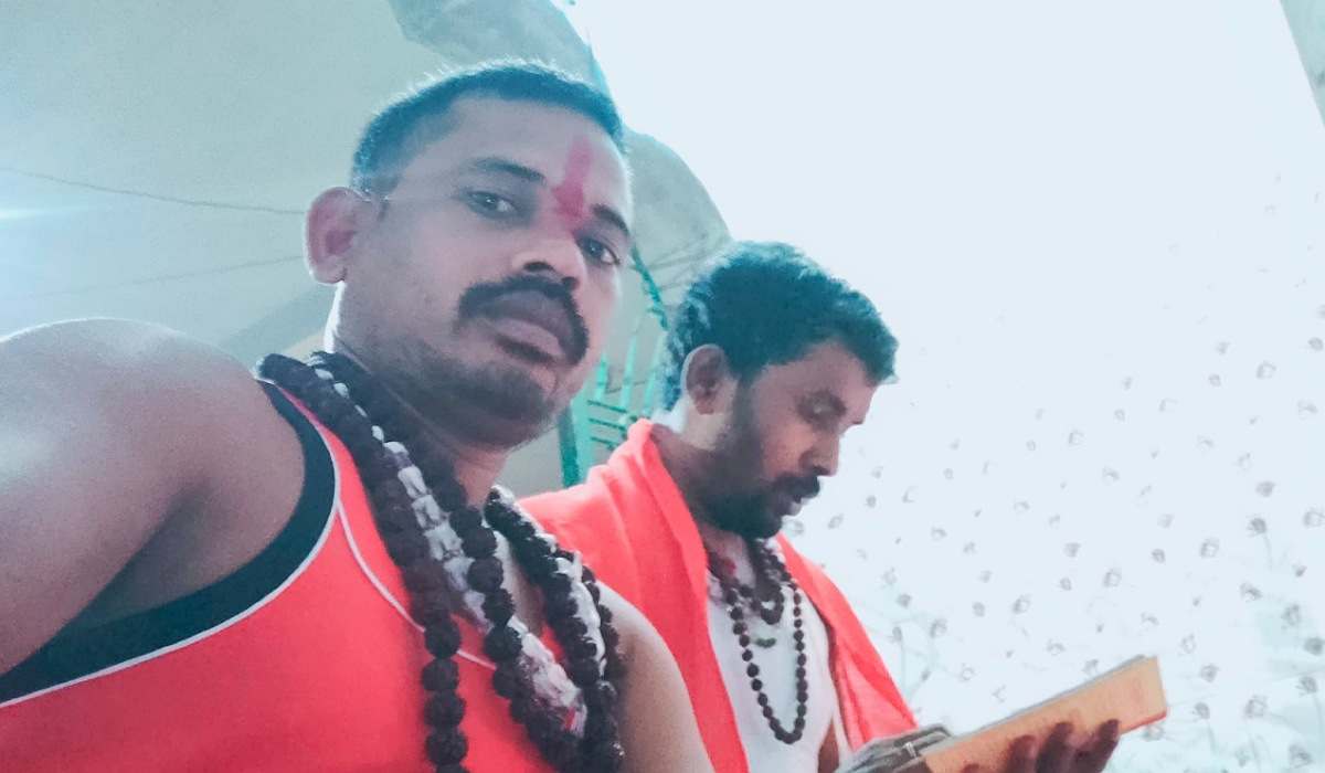 Expert Palmist Nadia District – Astrology Consultation