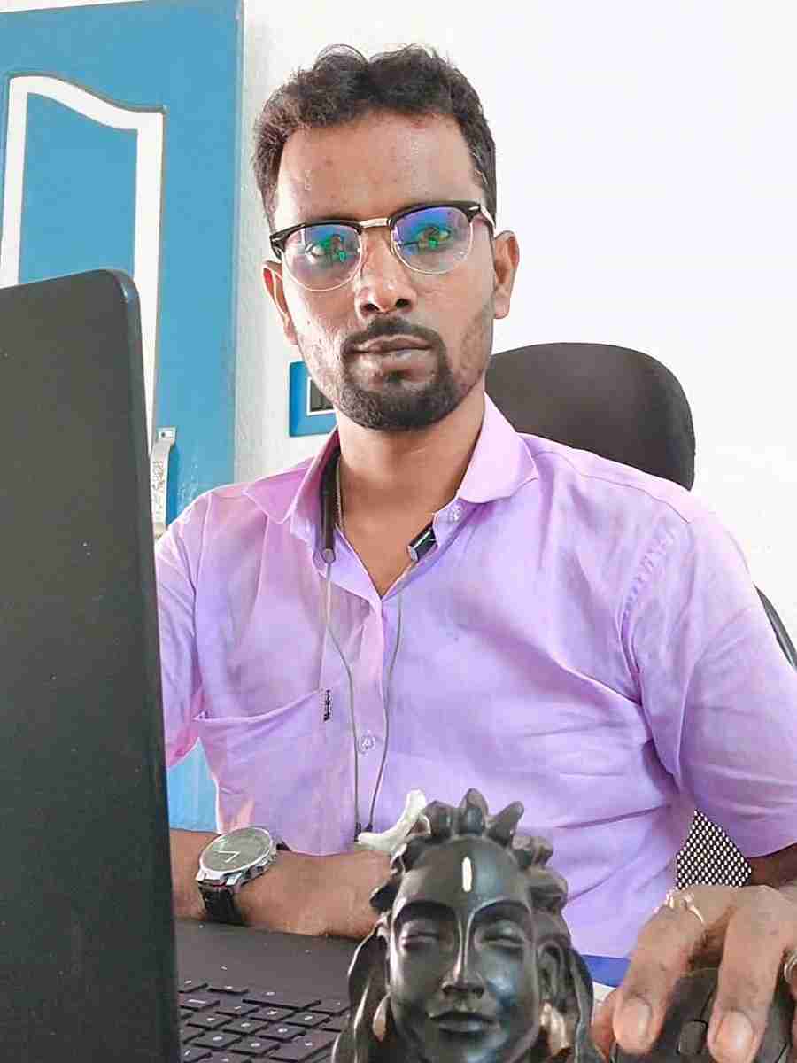 Top Astrology Consultant Ranaghat – PhD Gold Medalist